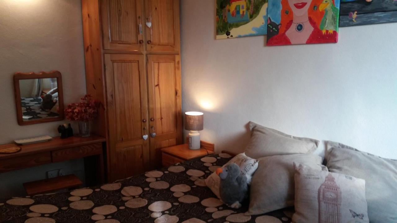 Comfy Home-Tropical Garden & 5 Min Walk To Beach Tamarin Luaran gambar